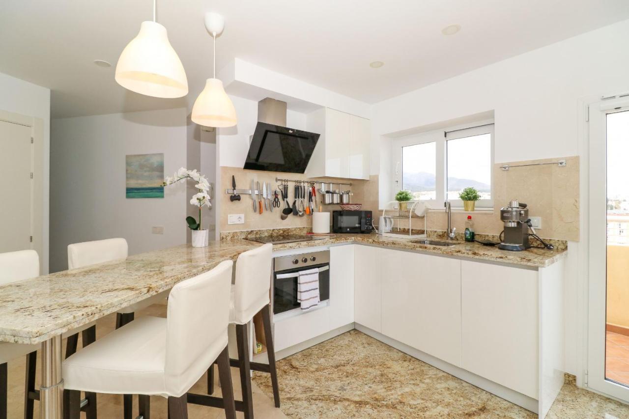 Penthouse With Panoramic Views - Puerto Marina Appartement Benalmádena Buitenkant foto