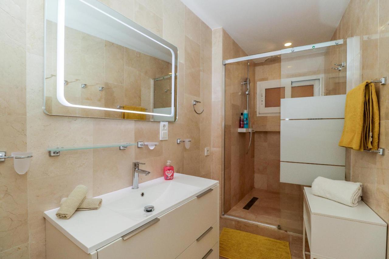 Penthouse With Panoramic Views - Puerto Marina Appartement Benalmádena Buitenkant foto
